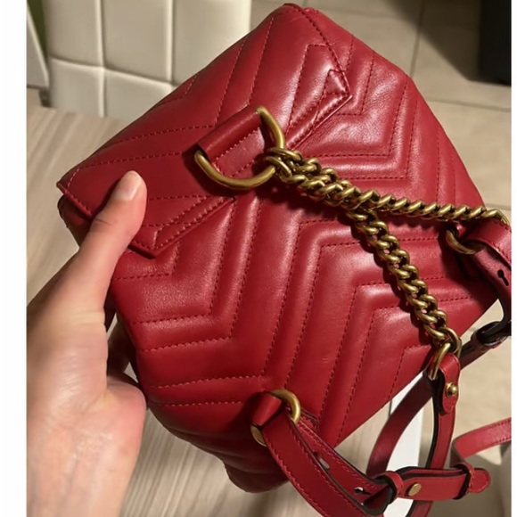 Gucci
Marmont leather backpack
Good condition
Red, Leather - Picture 7 of 7